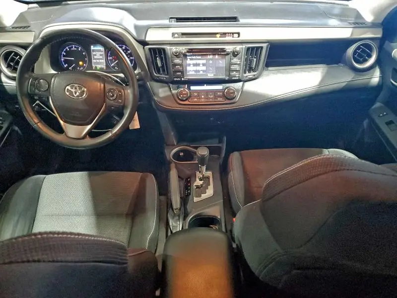 2017 TOYOTA RAV4 XLE  