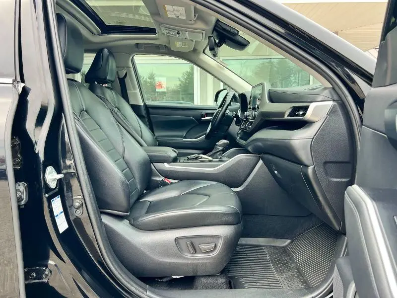 2021 TOYOTA HIGHLANDER HYBRID XLE  