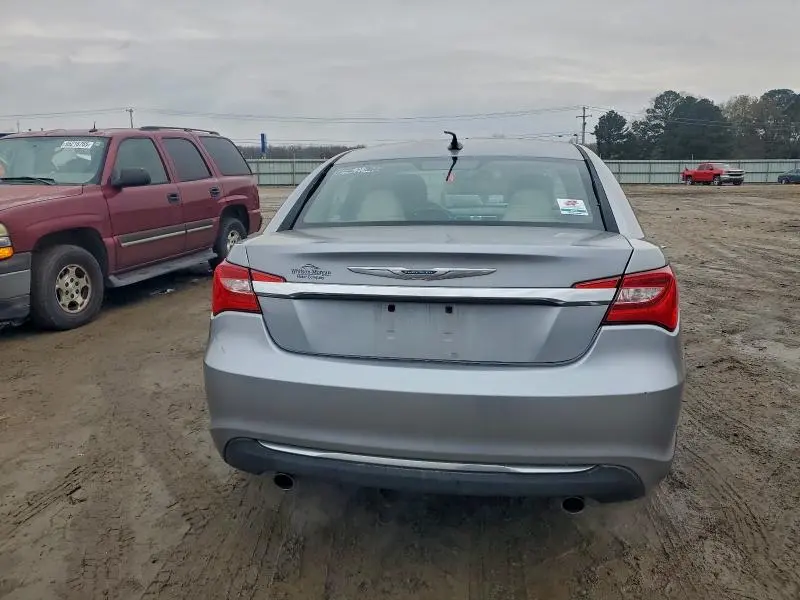 2014 CHRYSLER 200 LX  