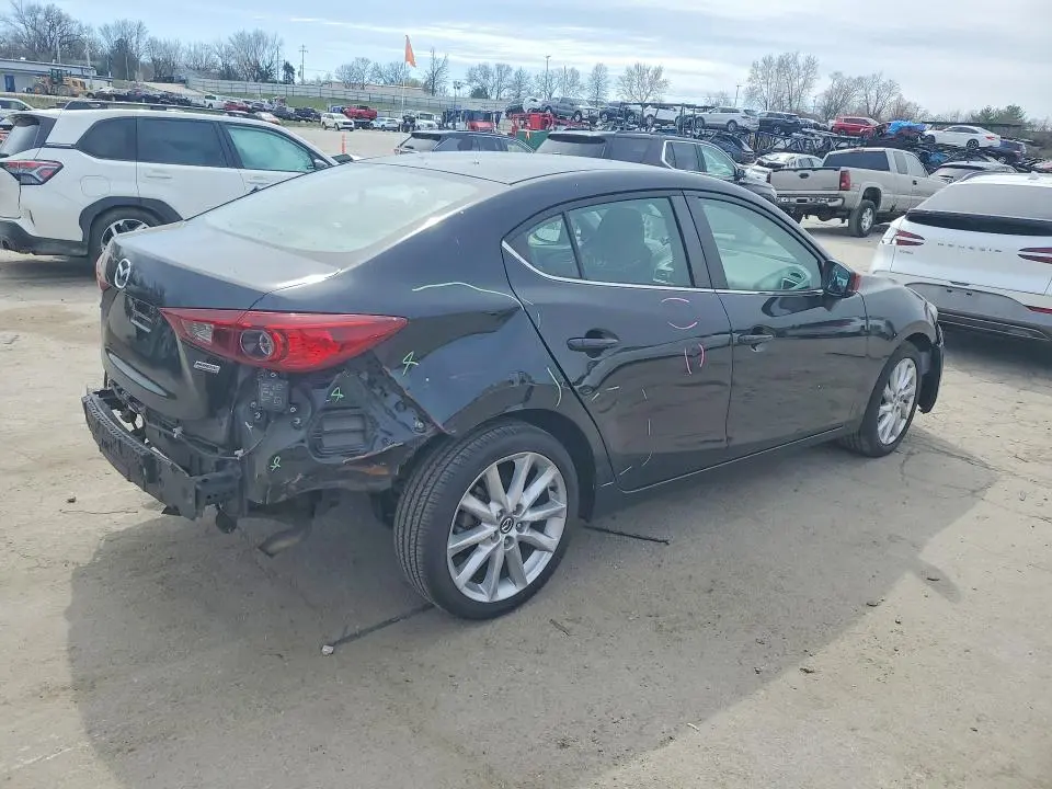 2017 MAZDA 3 TOURING  