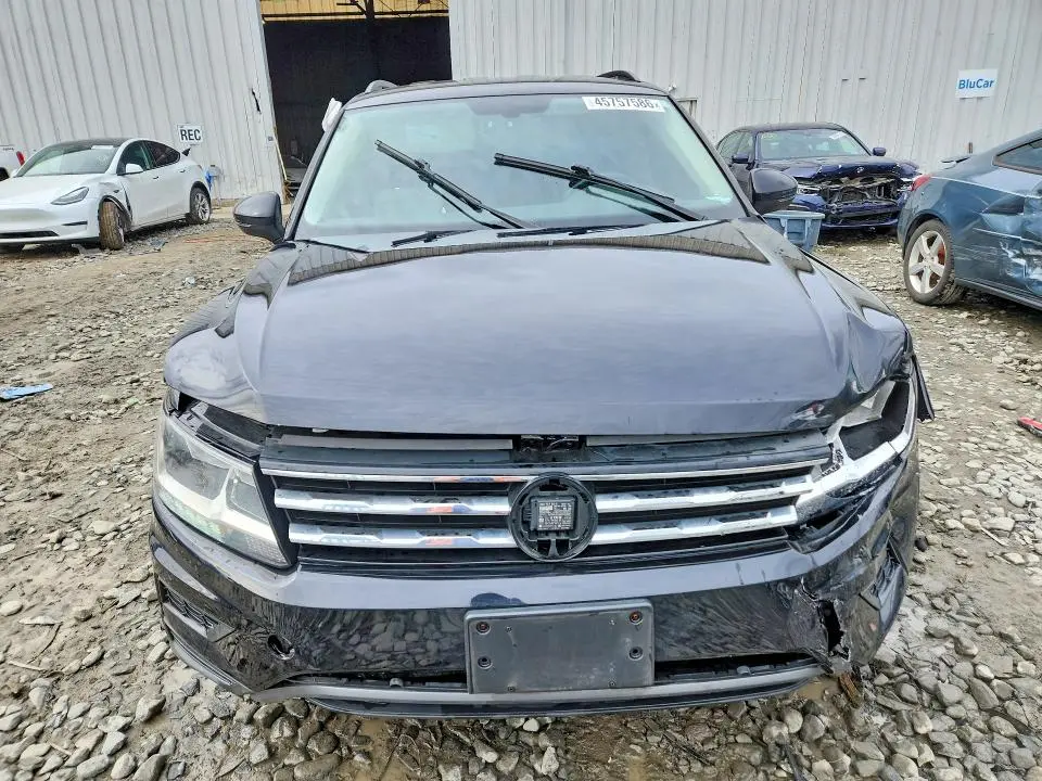 2020 VOLKSWAGEN TIGUAN SE  
