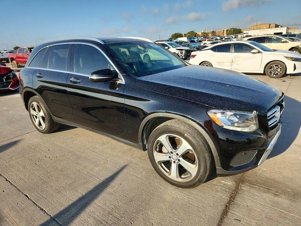 2016 MERCEDES-BENZ GLC 300  