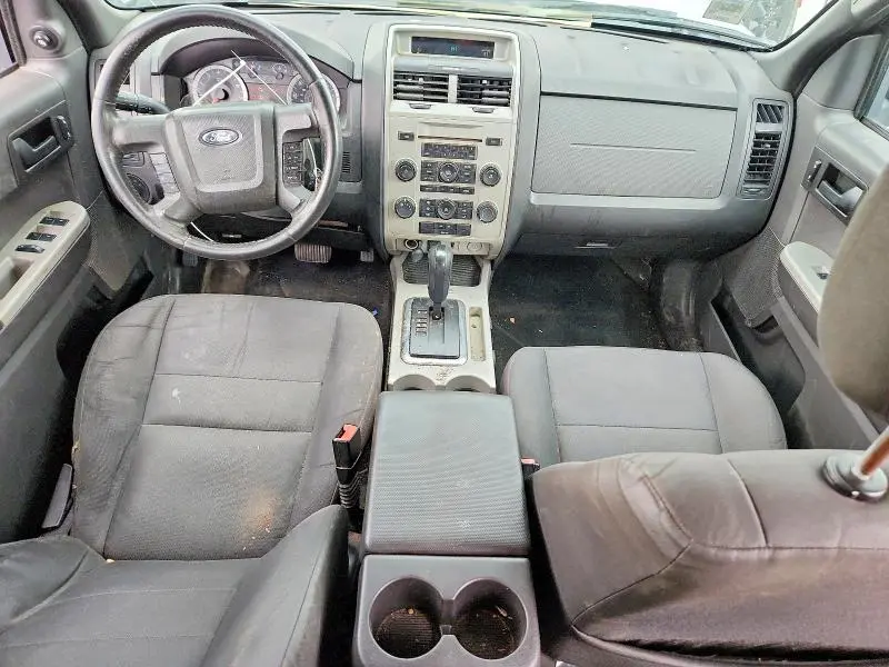 2011 FORD ESCAPE XLT  