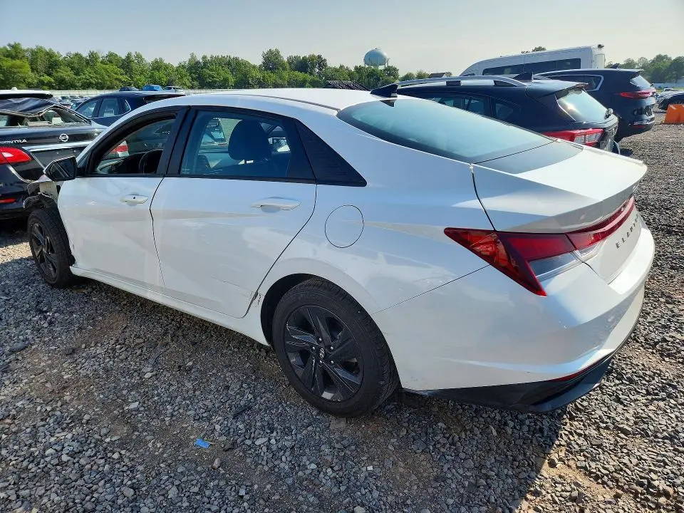 2021 HYUNDAI ELANTRA SEL  