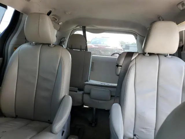 2014 TOYOTA SIENNA XLE  