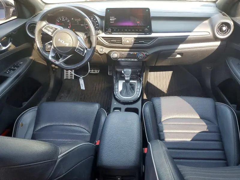 2023 KIA FORTE GT LINE  