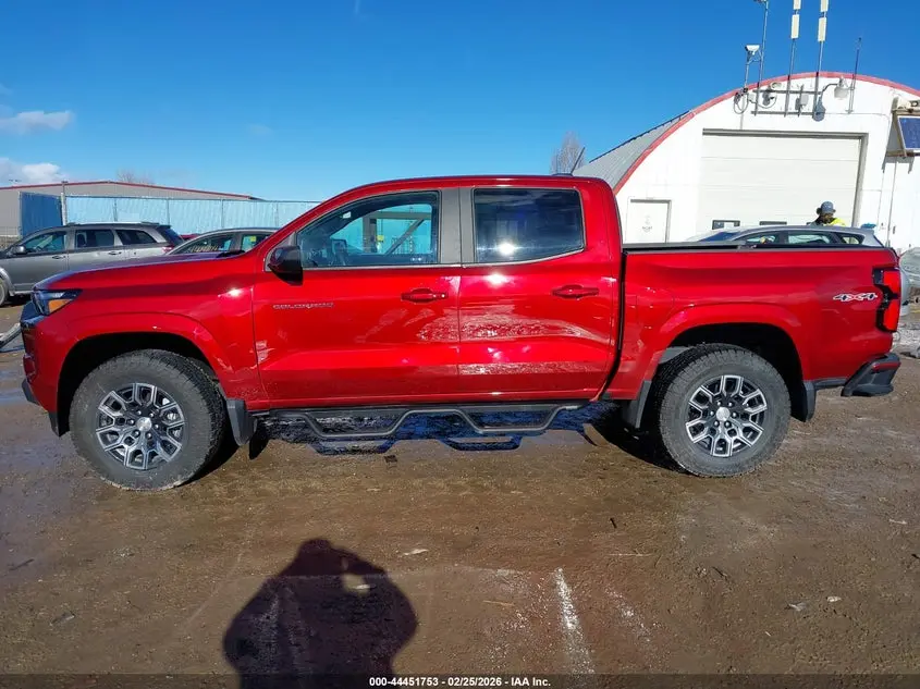 2024 CHEVROLET COLORADO 4WD LT