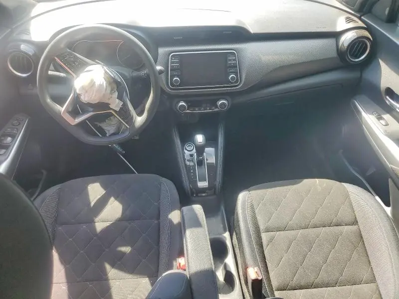 2018 NISSAN KICKS SV  