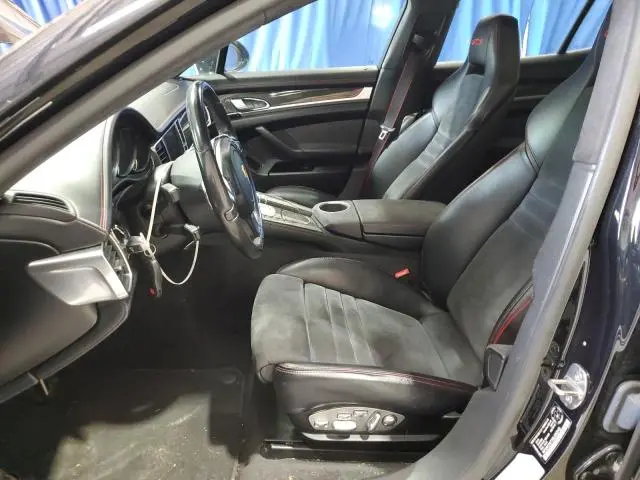 2016 PORSCHE PANAMERA GTS  