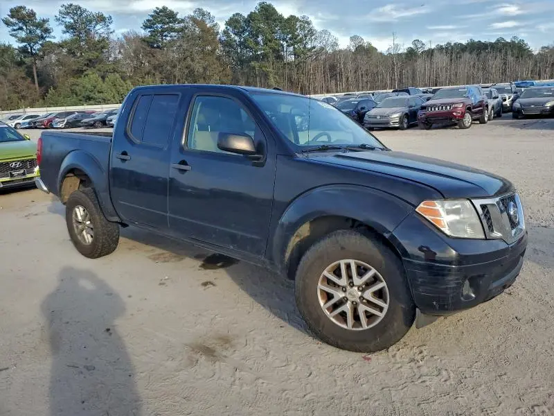 2015 NISSAN FRONTIER S  