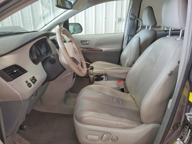 2011 TOYOTA SIENNA XLE 8-PASSENGER  