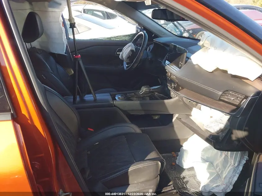 2021 NISSAN ROGUE PLATINUM INTELLIGENT AWD