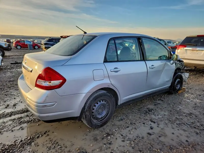 2011 NISSAN VERSA S  