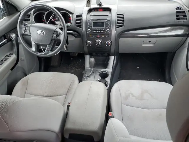 2011 KIA SORENTO BASE  