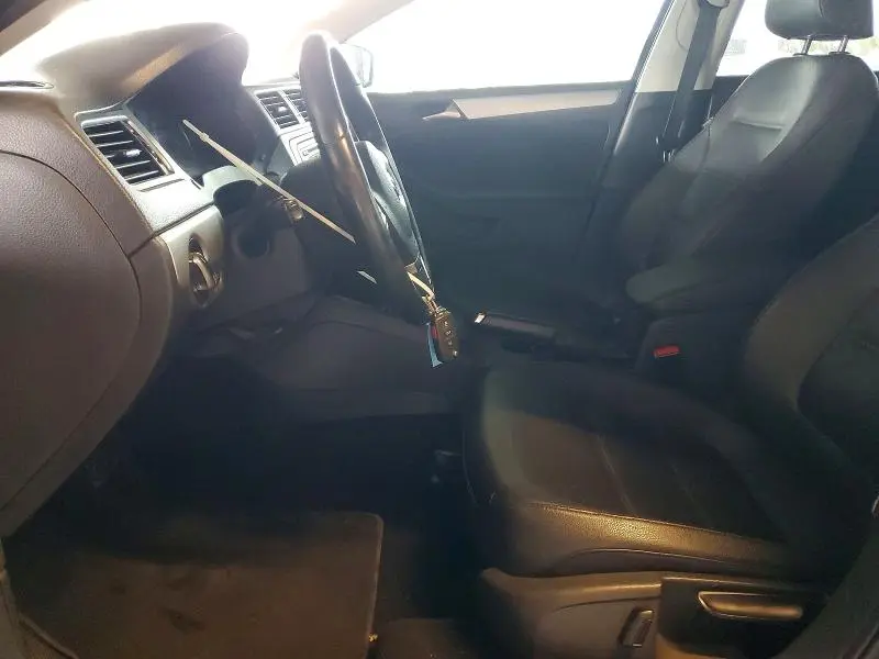 2014 VOLKSWAGEN JETTA SE  