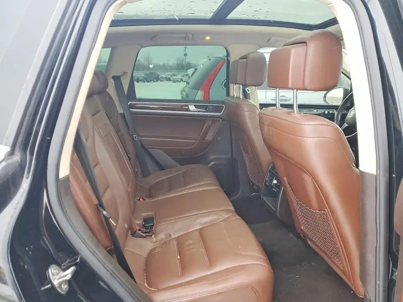2013 VOLKSWAGEN TOUAREG V6  