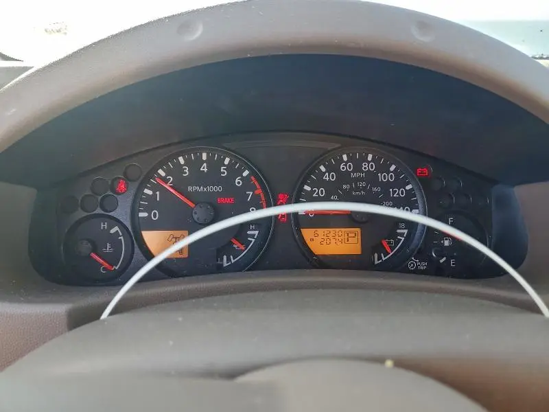 2010 NISSAN FRONTIER KING CAB SE  