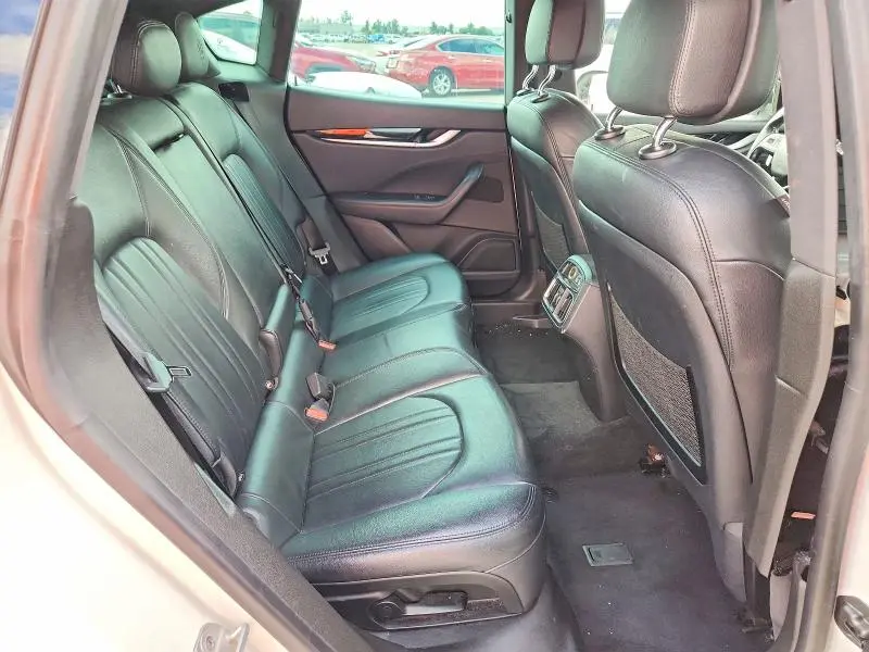 2020 MASERATI LEVANTE S  