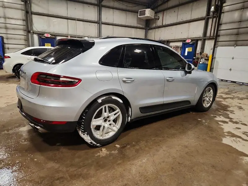 2015 PORSCHE MACAN S  