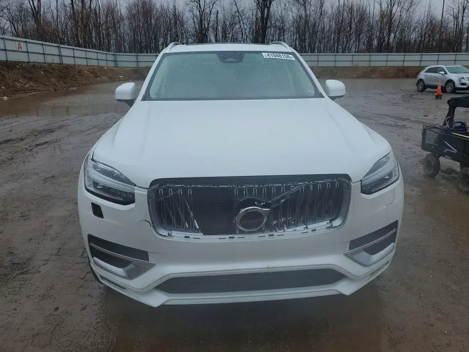 2024 VOLVO XC90 PLUS  