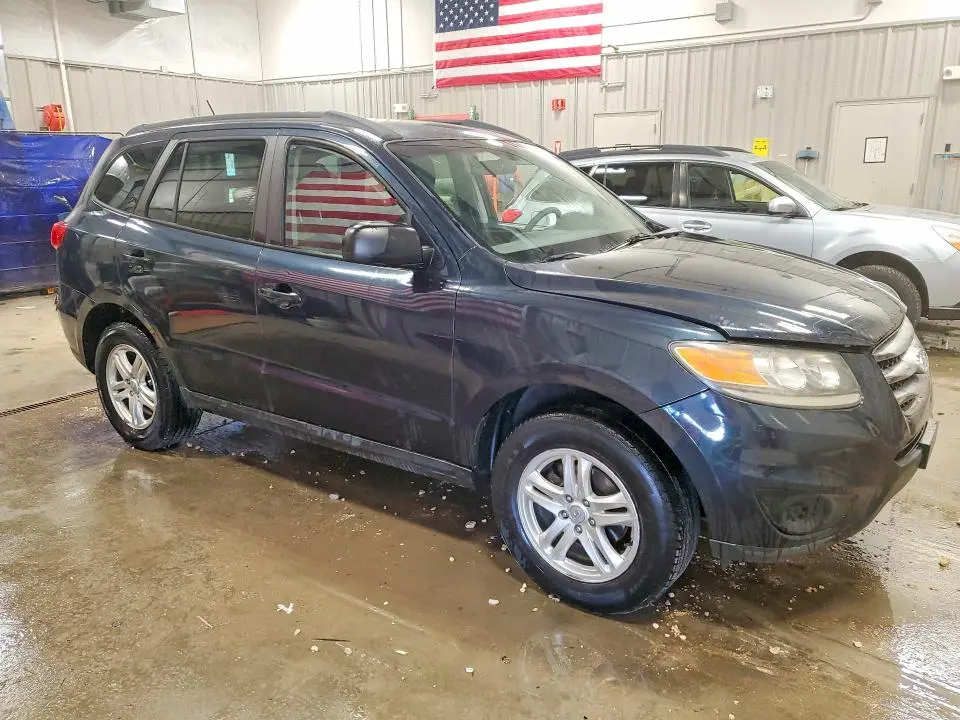 2012 HYUNDAI SANTA FE GLS  