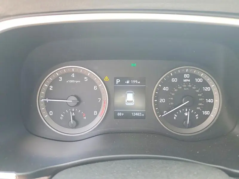 2021 HYUNDAI TUCSON SE  