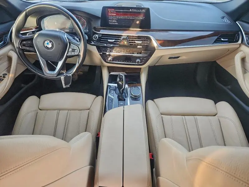 2020 BMW 530 I  