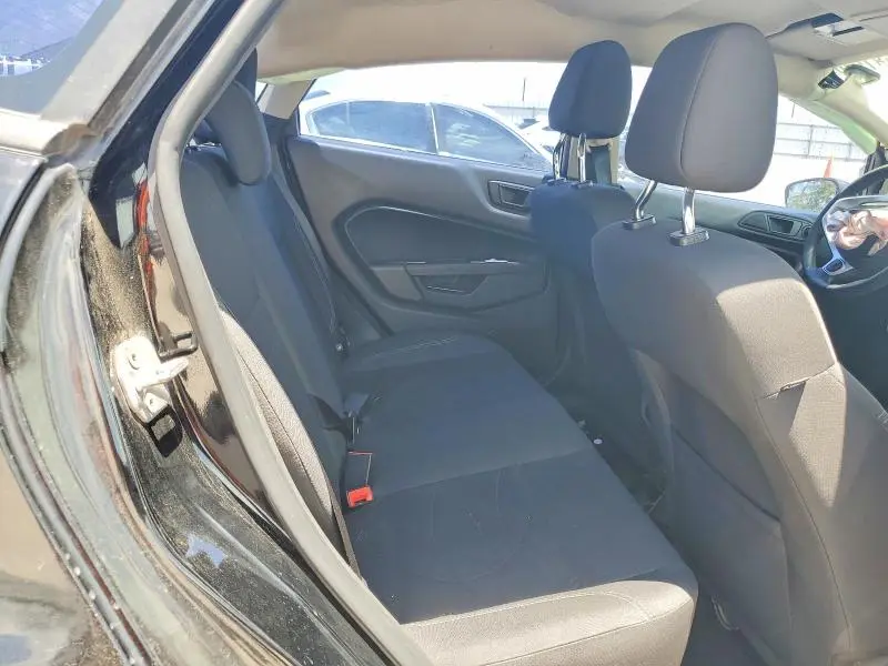 2018 FORD FIESTA SE  