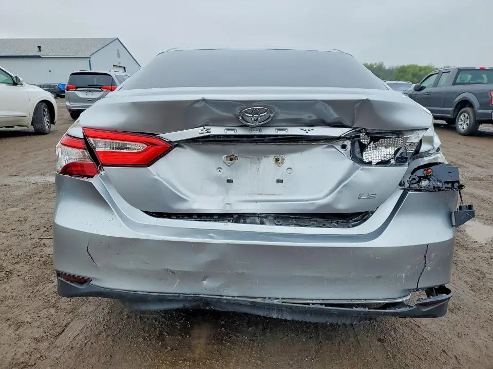 2018 TOYOTA CAMRY LE  