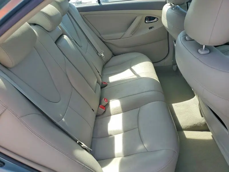 2011 TOYOTA CAMRY LE  