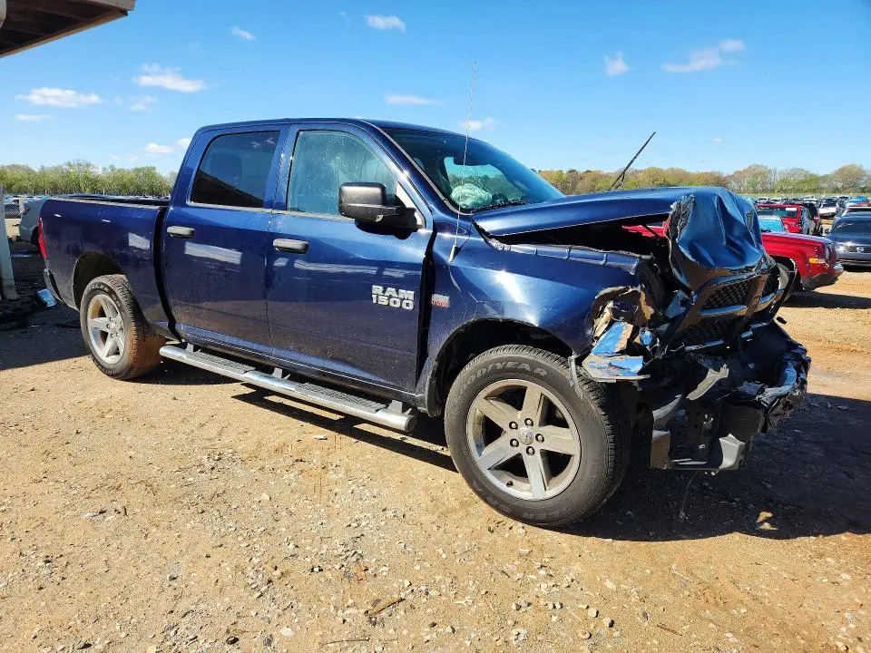 2015 RAM 1500 ST  