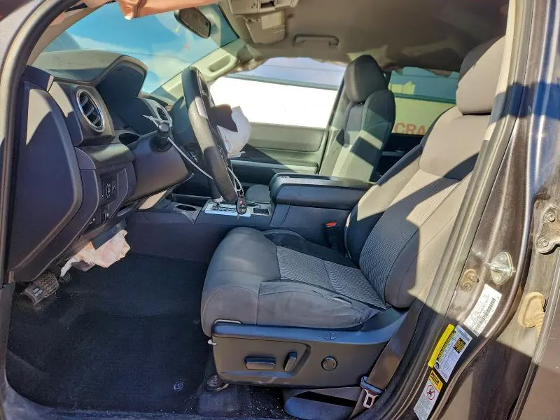 2017 TOYOTA TUNDRA CREWMAX SR5  