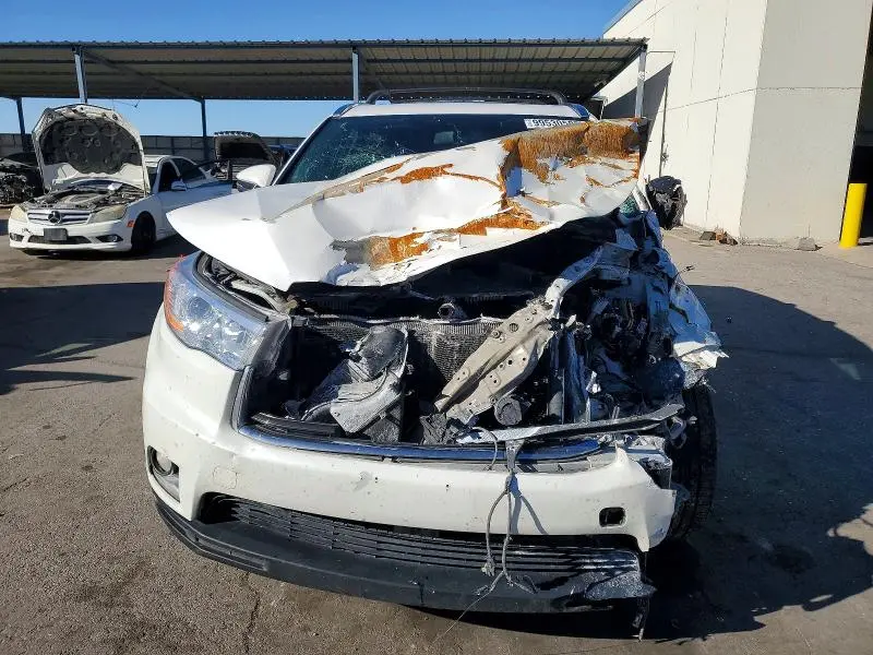 2015 TOYOTA HIGHLANDER LIMITED  