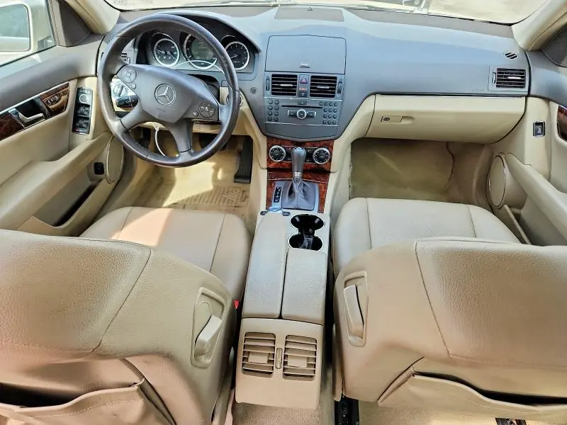 2010 MERCEDES-BENZ C 300  