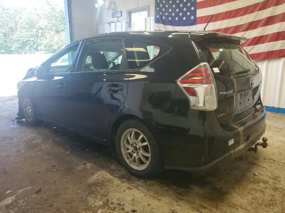2016 TOYOTA PRIUS V THREE  