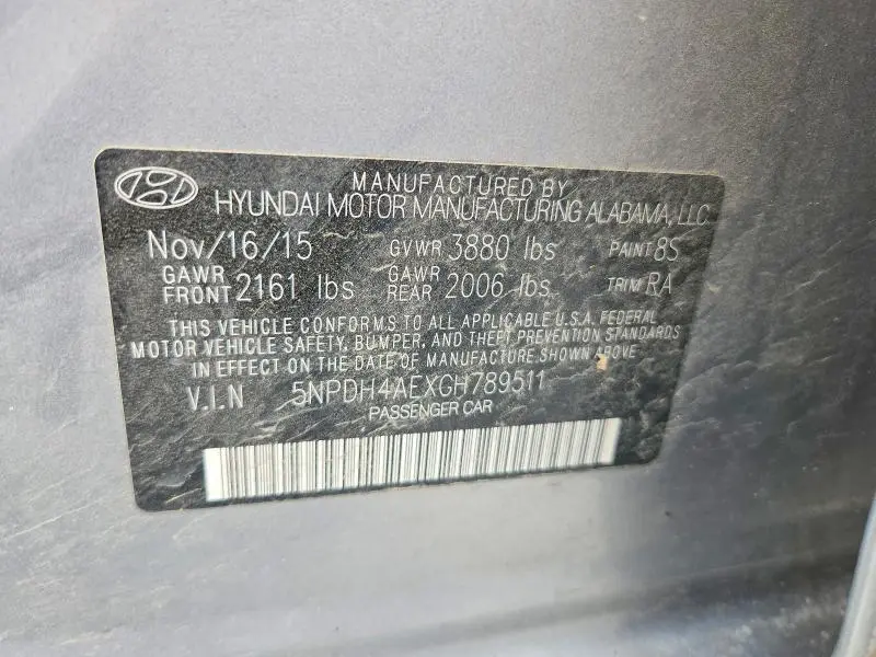 2016 HYUNDAI ELANTRA SE  