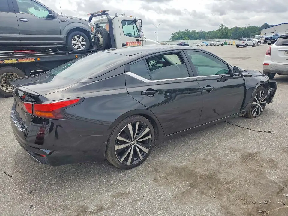 2020 NISSAN ALTIMA SR  