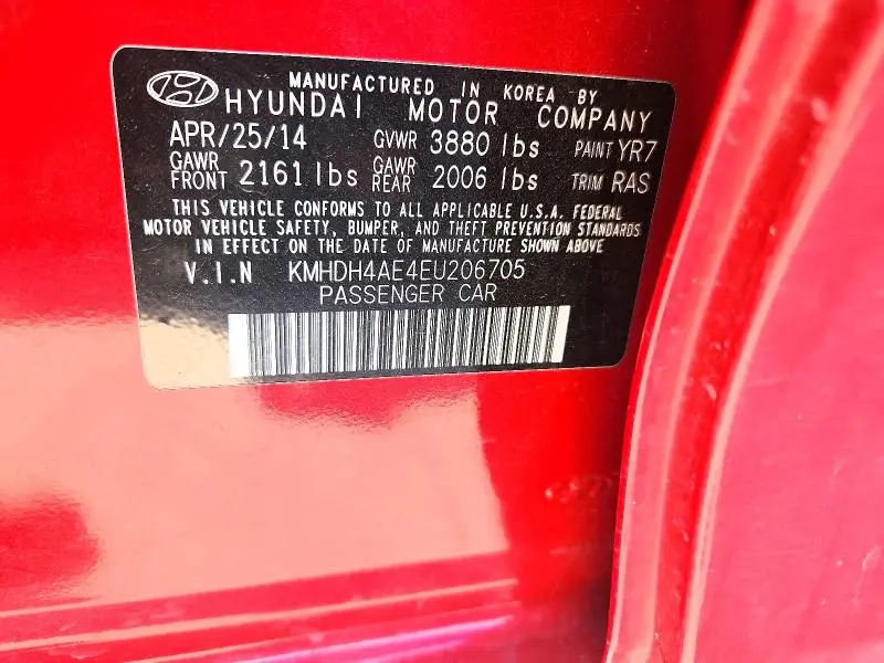 2014 HYUNDAI ELANTRA SE  