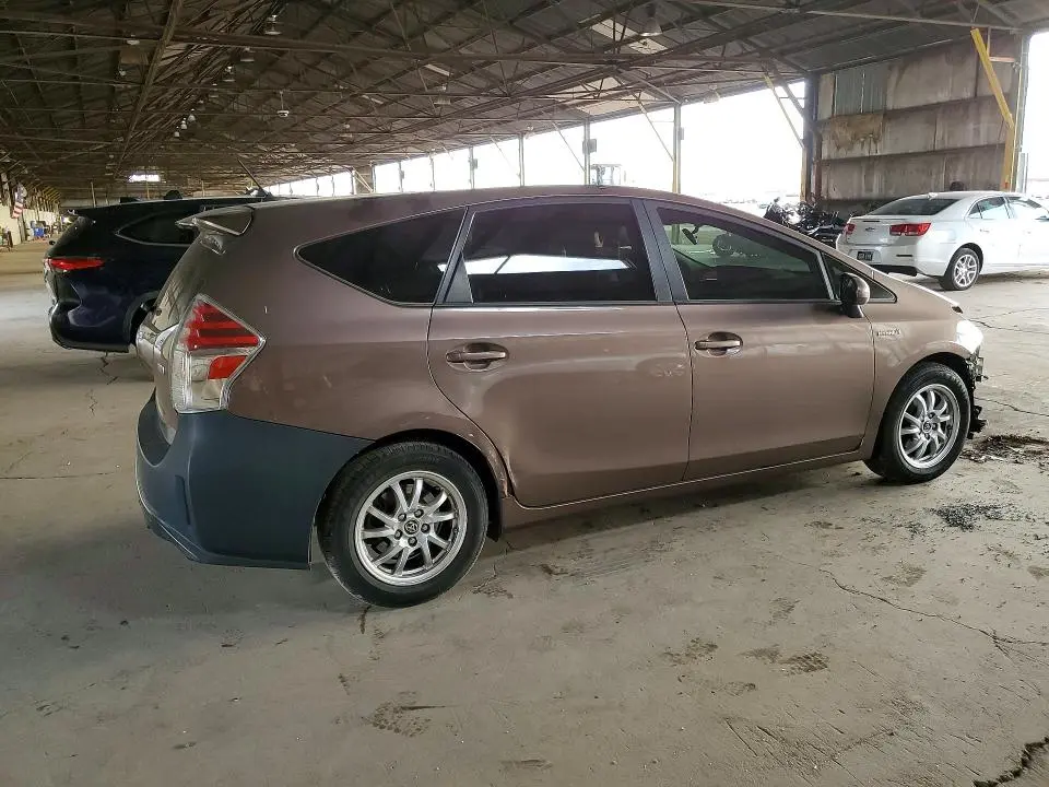 2016 TOYOTA PRIUS V THREE  