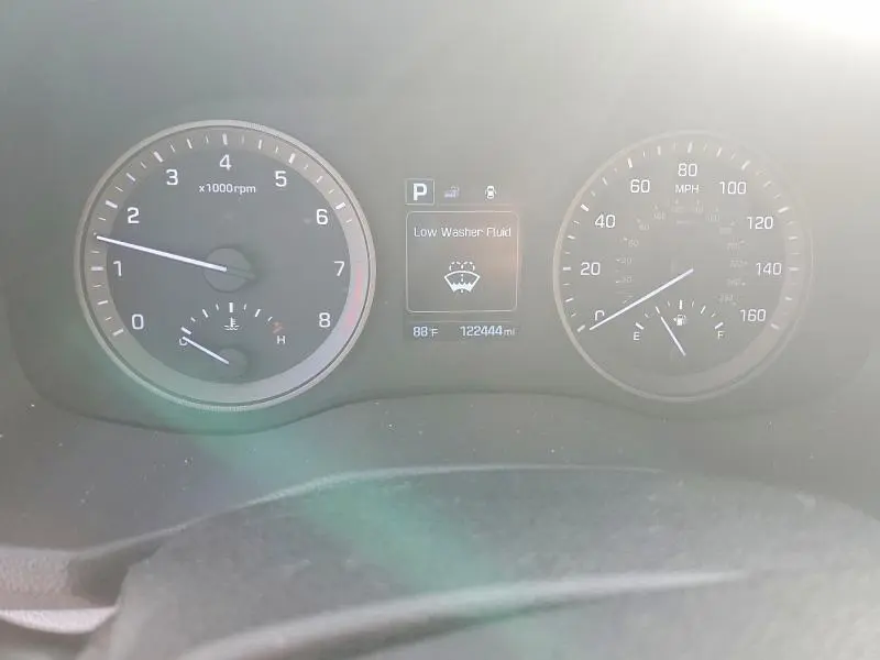 2016 HYUNDAI TUCSON SE  