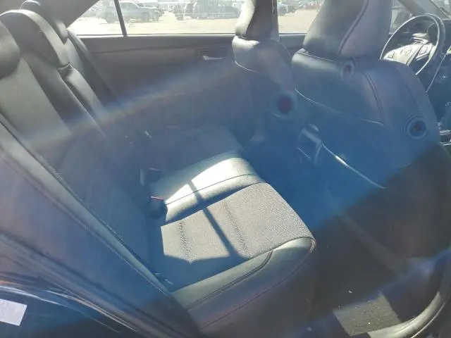2016 TOYOTA CAMRY LE  