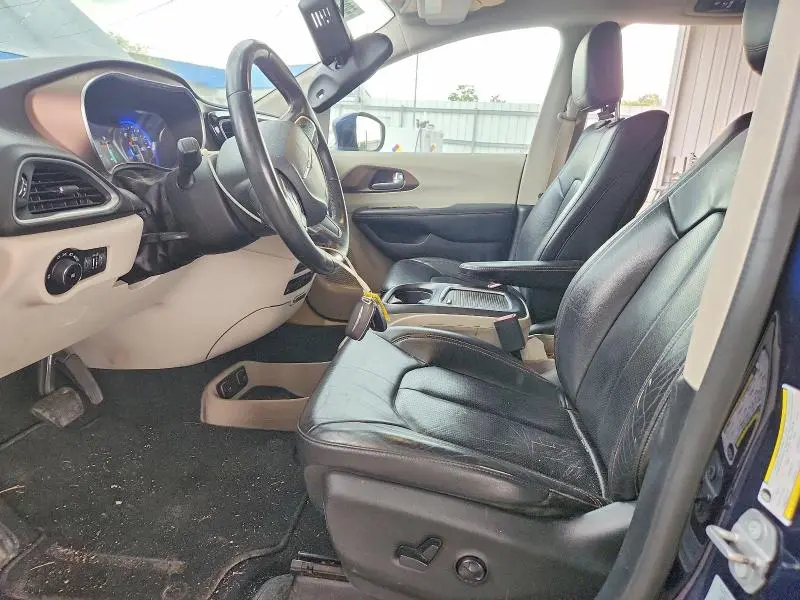 2017 CHRYSLER PACIFICA TOURING L PLUS  