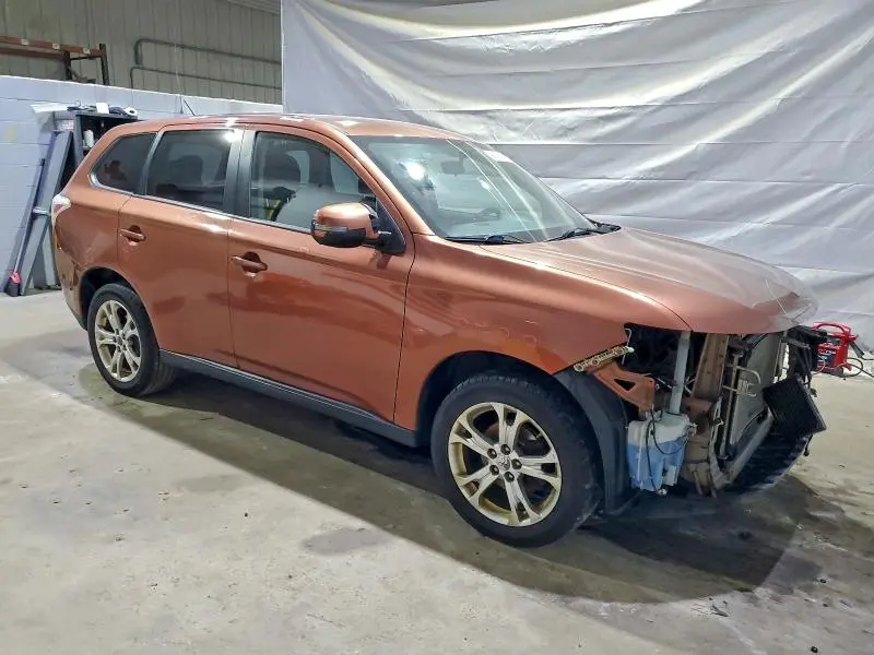 2014 MITSUBISHI OUTLANDER SE  