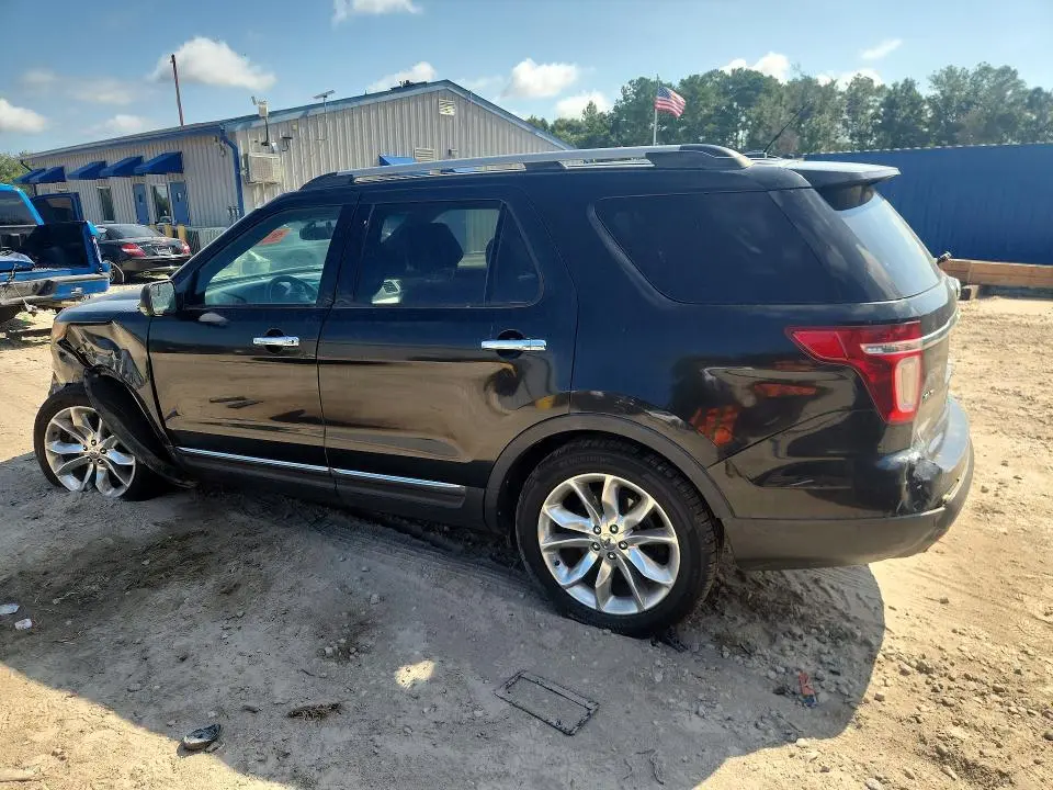 2011 FORD EXPLORER XLT  
