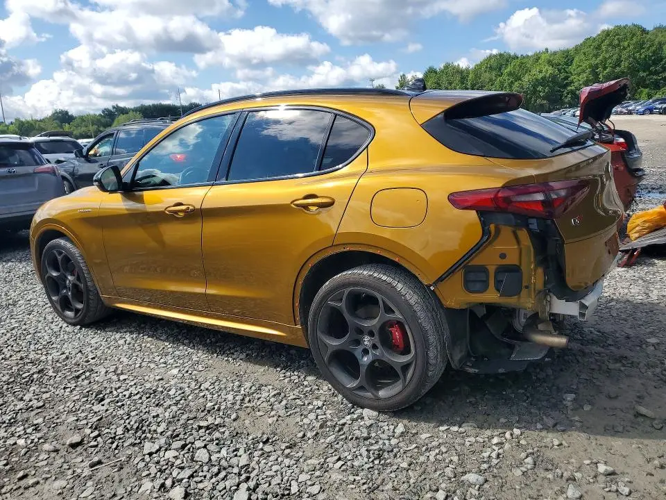2022 ALFA ROMEO STELVIO TI  