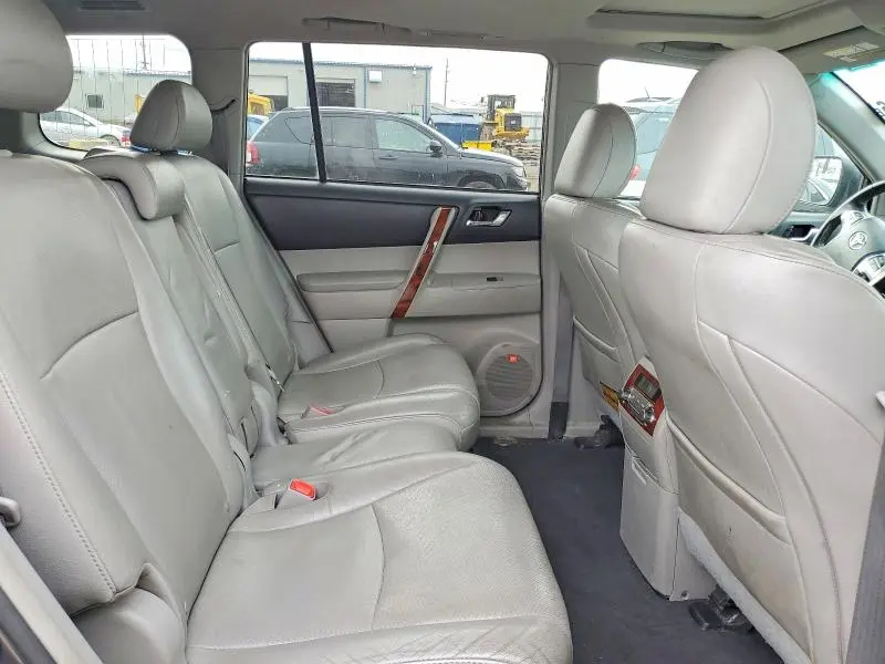 2012 TOYOTA HIGHLANDER LIMITED  