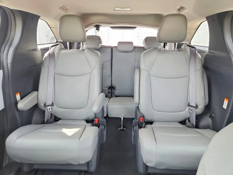 2025 TOYOTA SIENNA XLE 7-PASSENGER  
