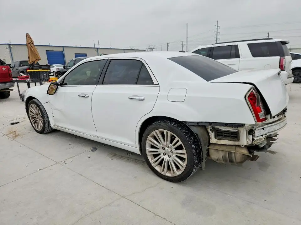 2013 CHRYSLER 300C   