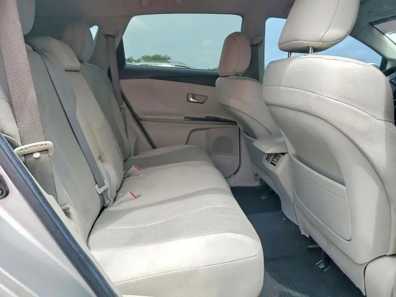 2013 TOYOTA VENZA LE  