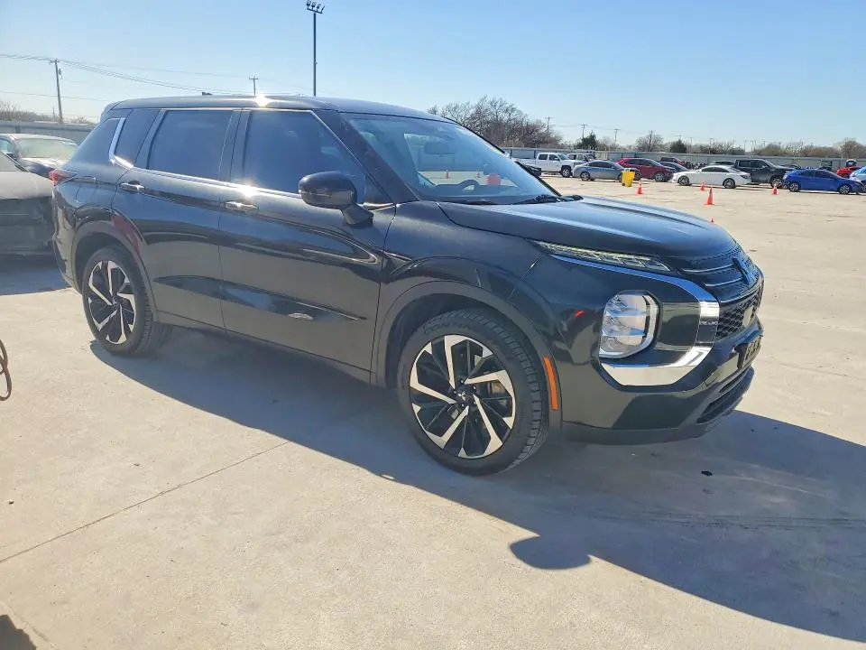 2022 MITSUBISHI OUTLANDER ES  